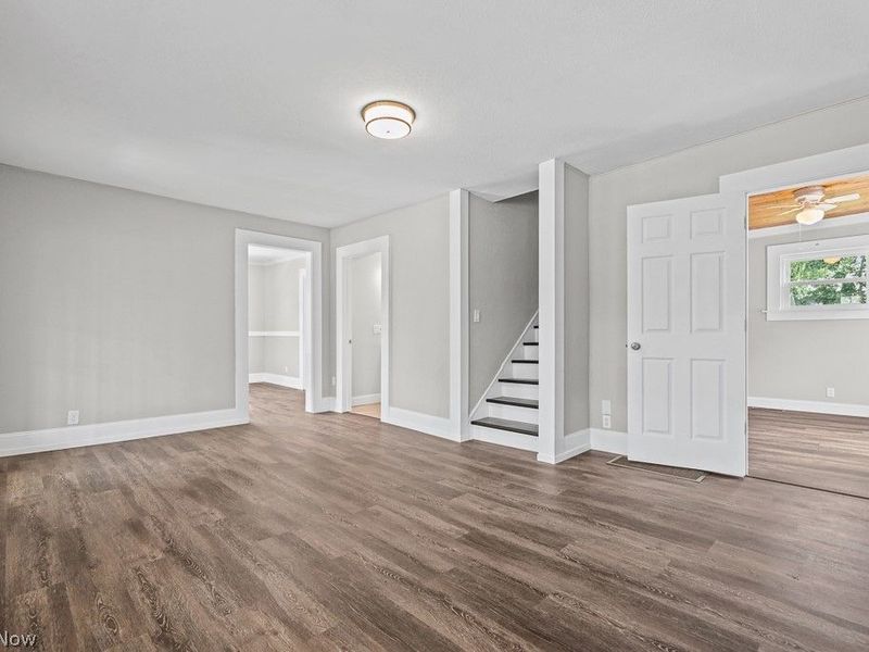 1552 Parkway Boulevard, Alliance, OH 44601 Photo 9
