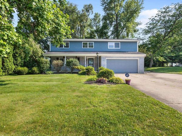 17744 Parker Drive, South Bend, IN 46635