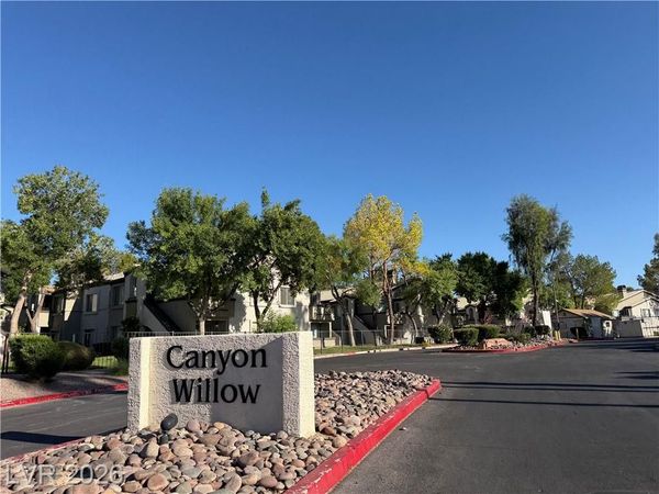 5229 Caspian Springs Drive, Unit 102, Las Vegas, NV 89120