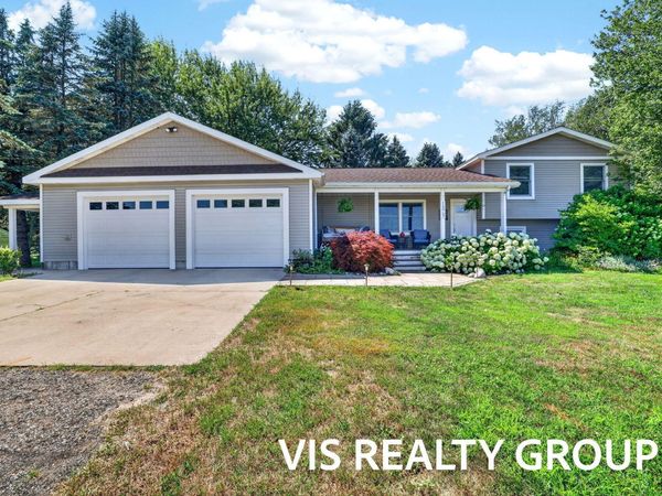 14911 Groenevelt Road, Spring Lake, MI 49456
