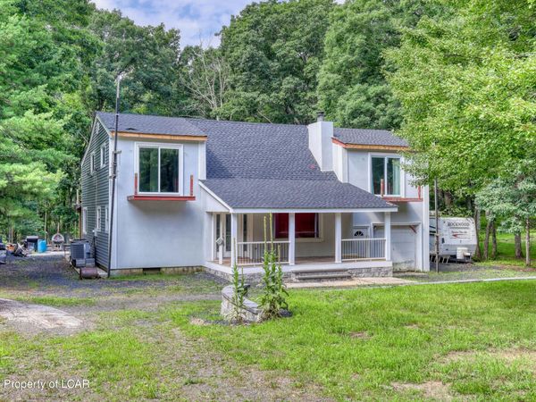 1498 Deer Run, Bushkill, PA 18324