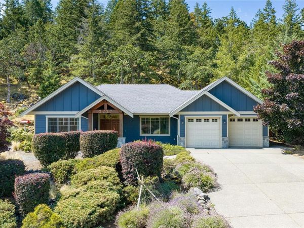 2227 Bonnington Dr, Nanoose Bay, BC V9P 9L9