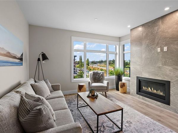 2520 Hackett Cres , Unit #202, Central Saanich, BC V8M 0C5