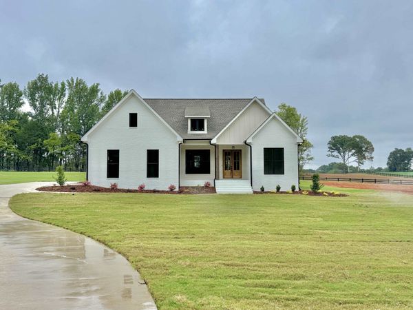 3808 Co Rd 61, Florence, AL 35634