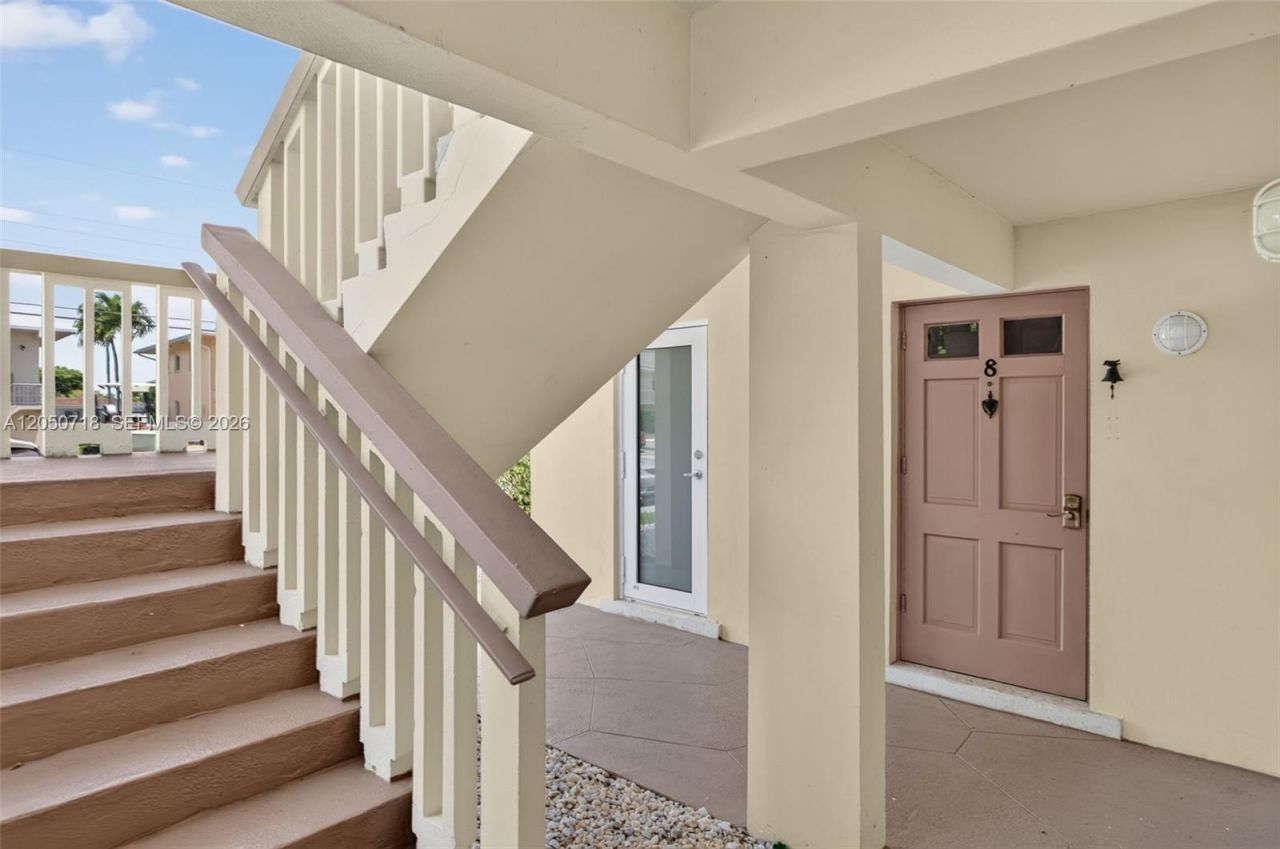 708 SE 7th Ave , Unit 8, Pompano Beach, FL 33060 Photo