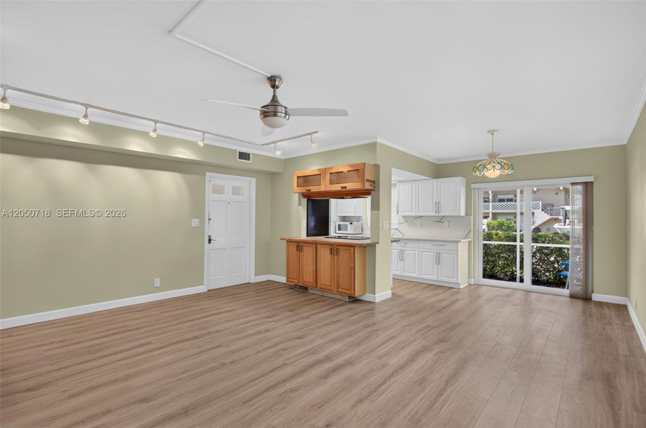 708 SE 7th Ave , Unit 8, Pompano Beach, FL 33060 Photo