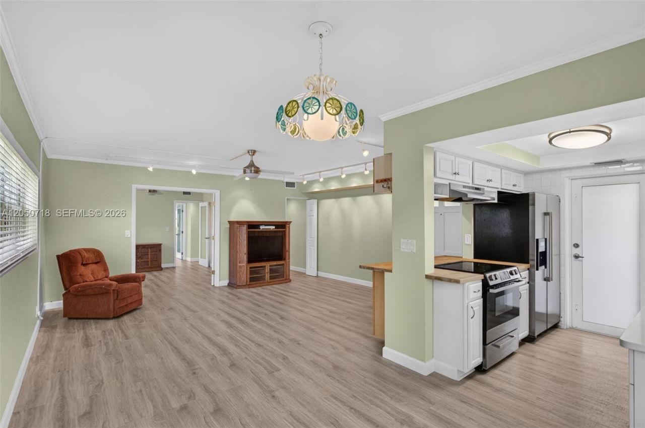 708 SE 7th Ave , Unit 8, Pompano Beach, FL 33060 Photo