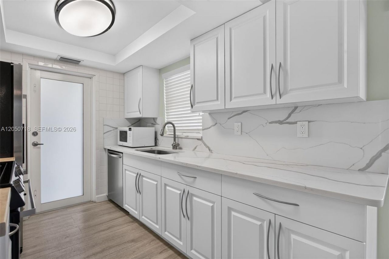 708 SE 7th Ave , Unit 8, Pompano Beach, FL 33060 Photo
