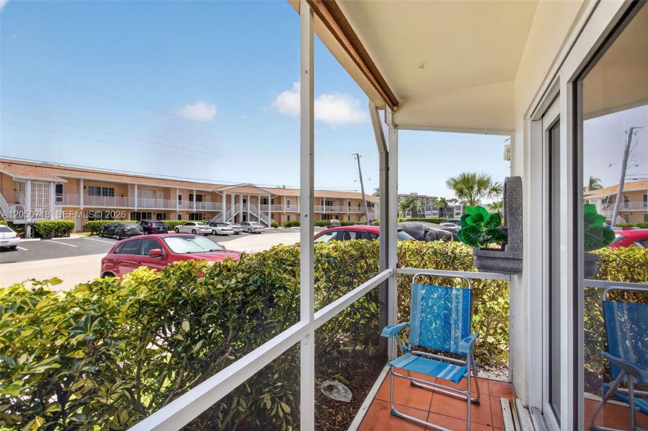 708 SE 7th Ave , Unit 8, Pompano Beach, FL 33060 Photo