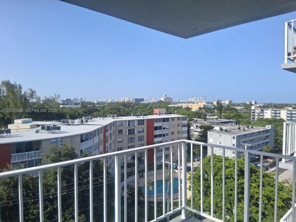 1470 NE 125th Ter , Unit 812, North Miami, FL 33161