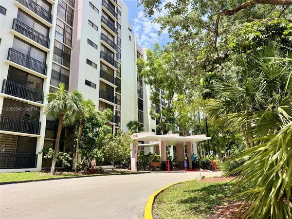 17011 N Bay Rd , Unit 117, Sunny Isles Beach, FL 33160