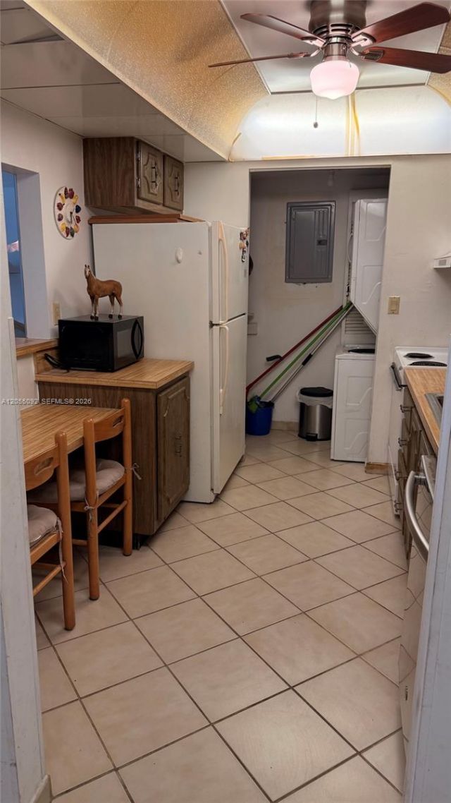 303 Racquet Club Rd, Unit 206, Weston, FL 33326 Photo
