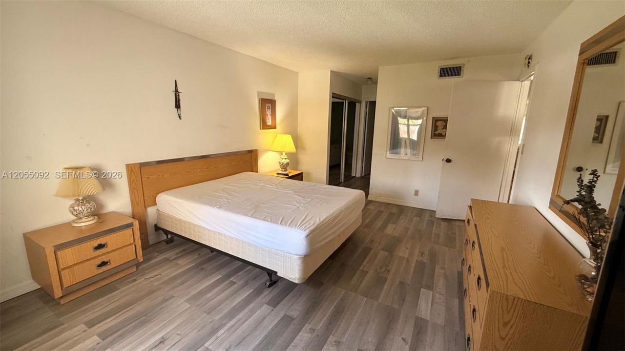 303 Racquet Club Rd, Unit 206, Weston, FL 33326 Photo