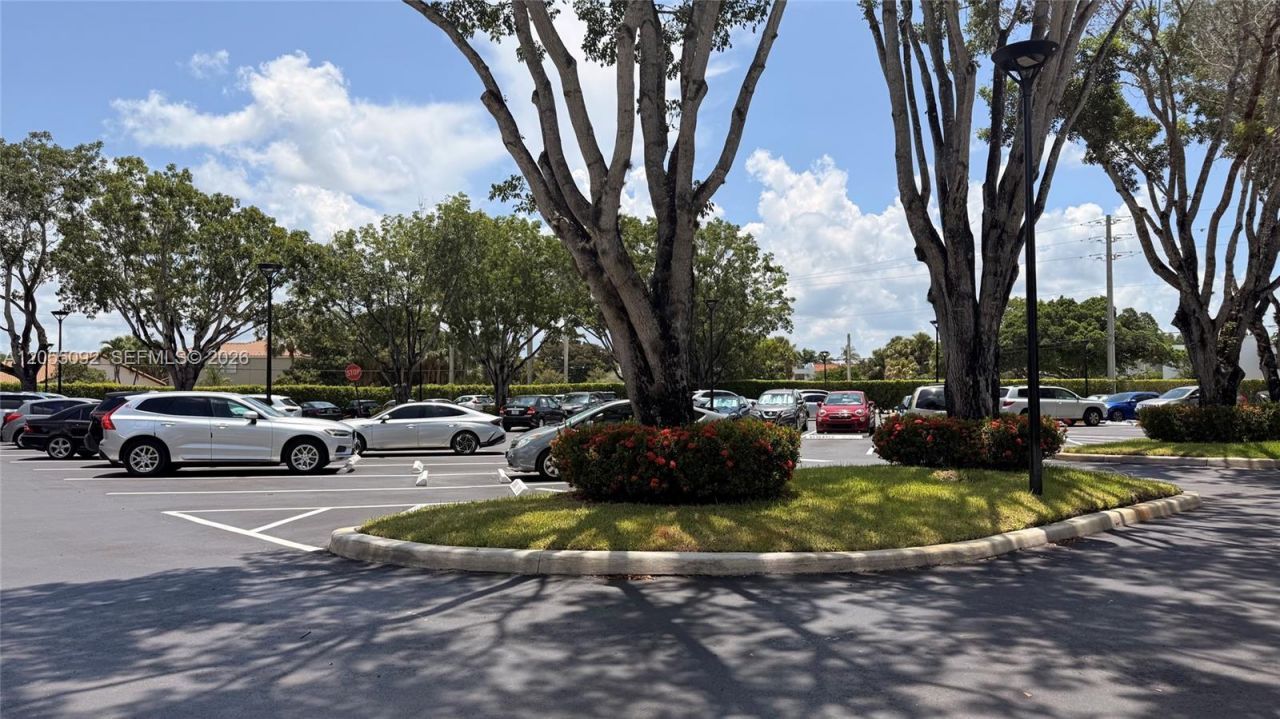 303 Racquet Club Rd, Unit 206, Weston, FL 33326 Photo