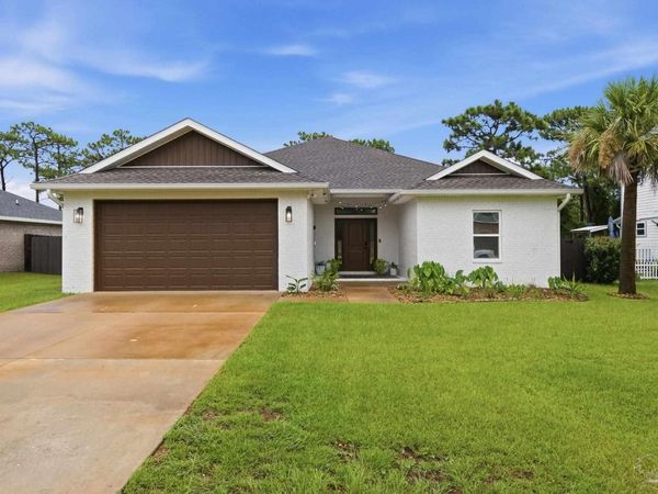 1602 Ponderosa Dr, Gulf Breeze, FL 32563