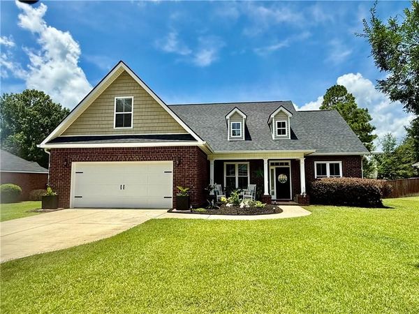 207 Legacy Park Drive , Perry, GA 31069