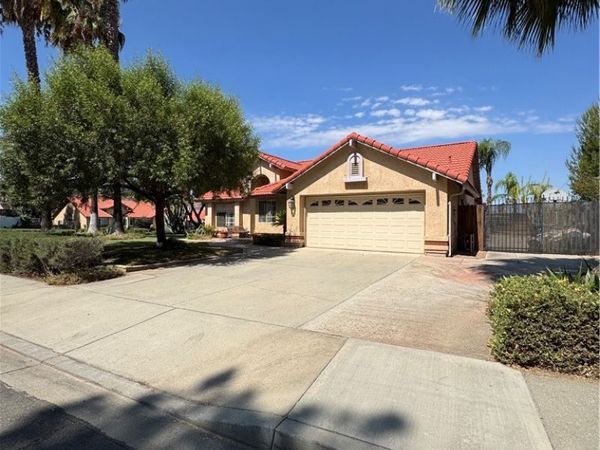 27423 Nottingham, Hemet, CA 92544