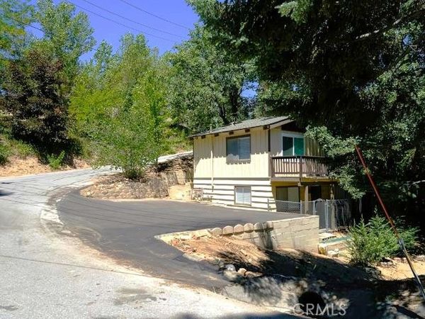 2367 Deep Creek , Running Springs, CA 92382