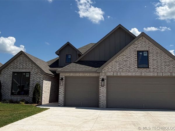 22928 E 106th Place S, Broken Arrow, OK 74014