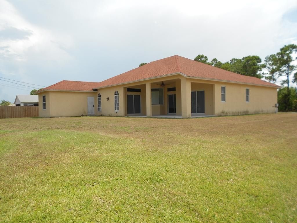 1221 SE Navajo Lane, Port Saint Lucie, FL 34983 Photo