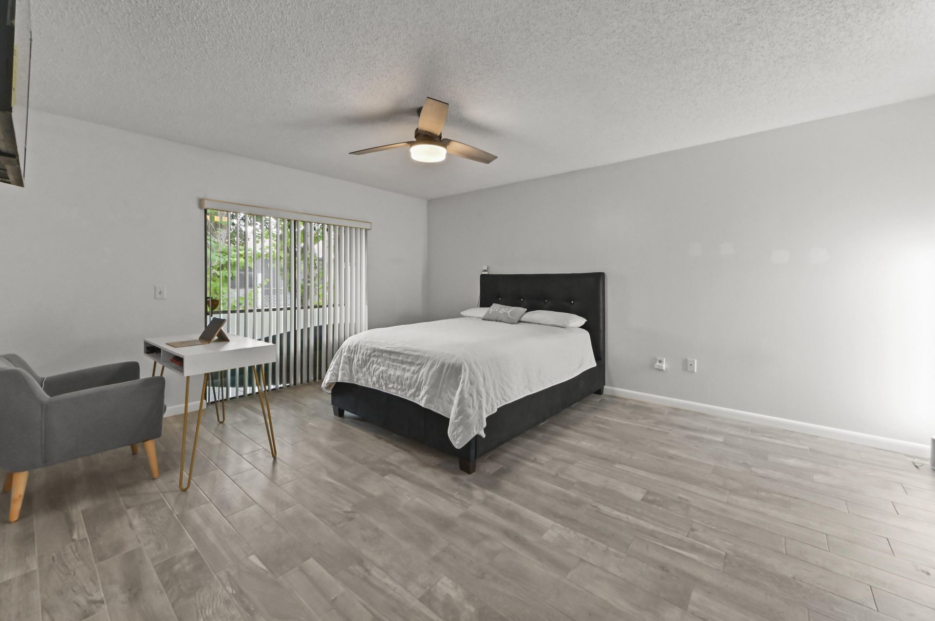 84 Conaskonk Circle, Royal Palm Beach, FL 33411 Photo