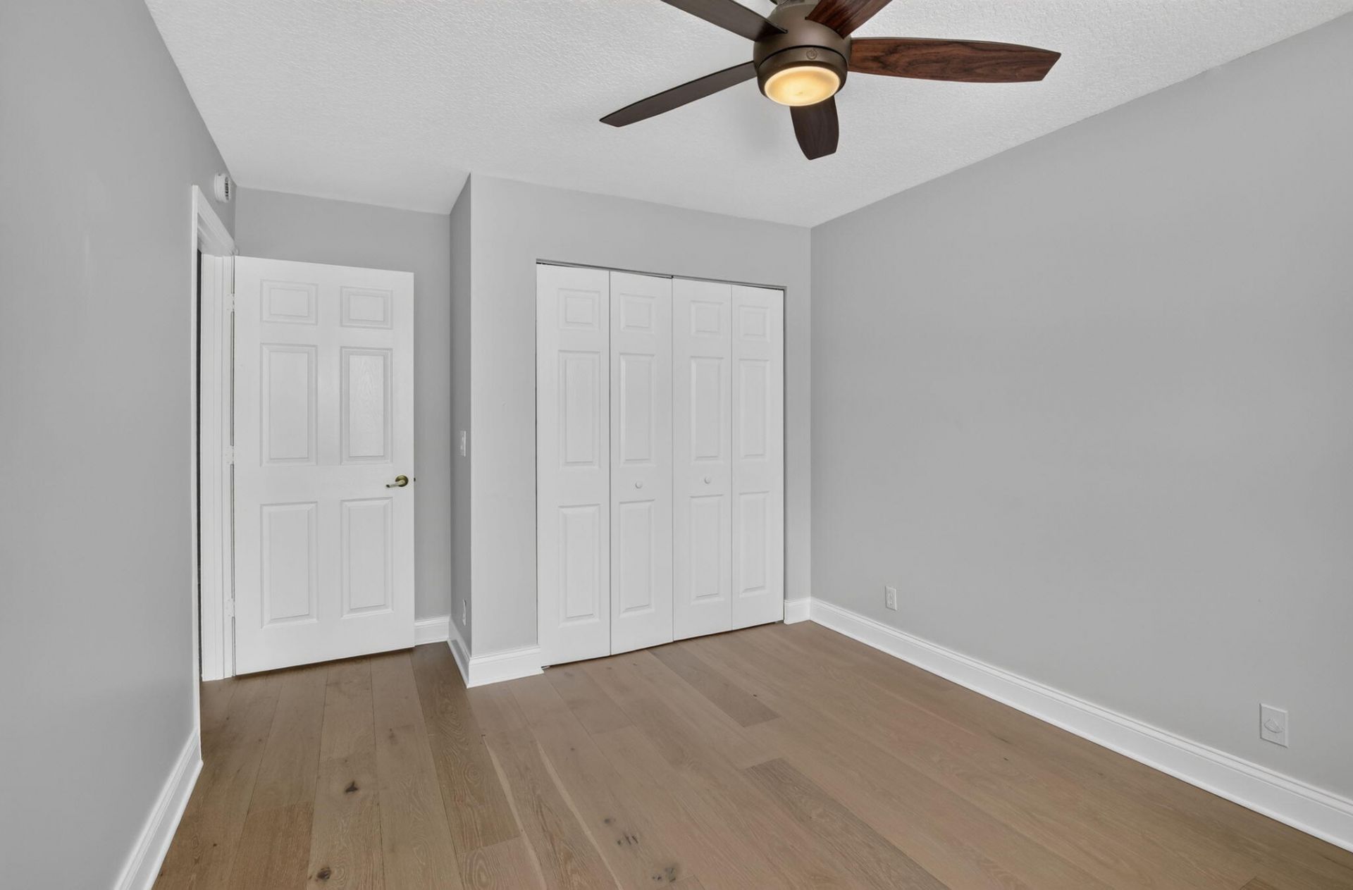 9444 NW 8th Circle, Plantation, FL 33324 Photo