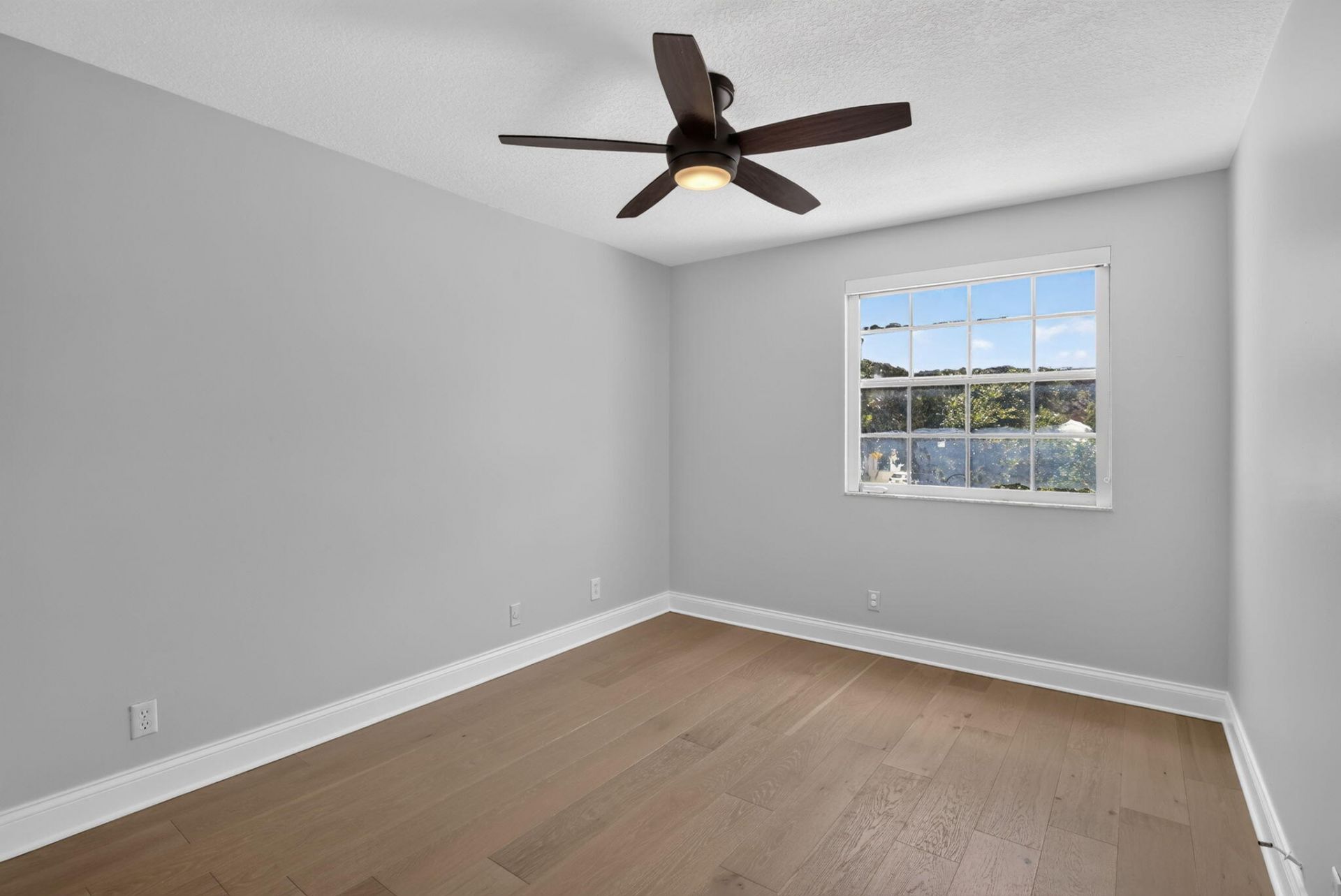 9444 NW 8th Circle, Plantation, FL 33324 Photo