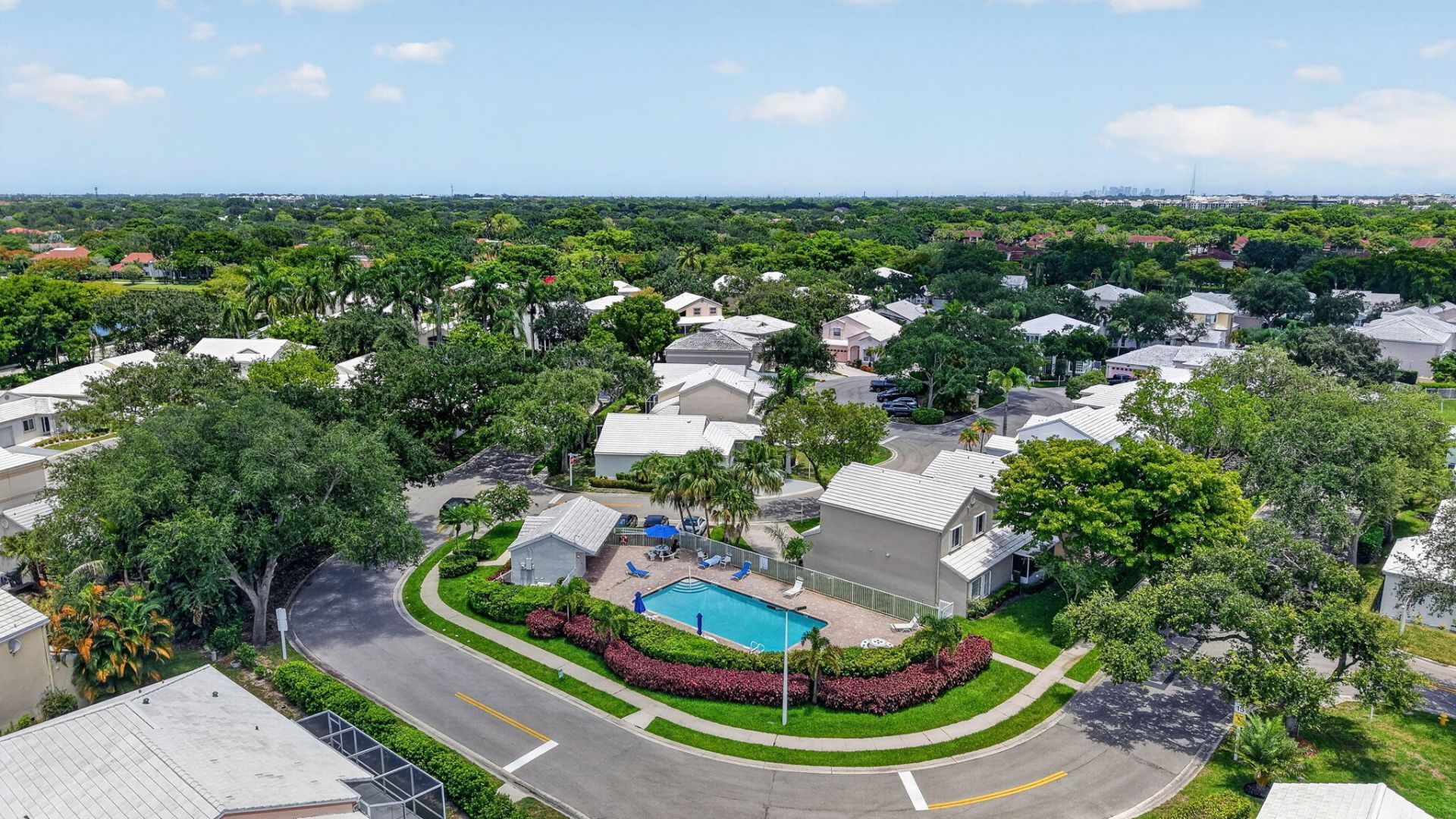 9444 NW 8th Circle, Plantation, FL 33324 Photo