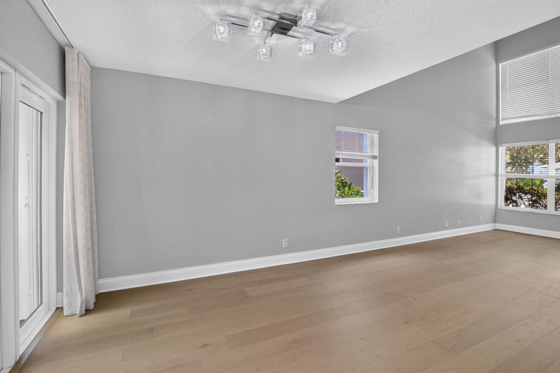 9444 NW 8th Circle, Plantation, FL 33324 Photo