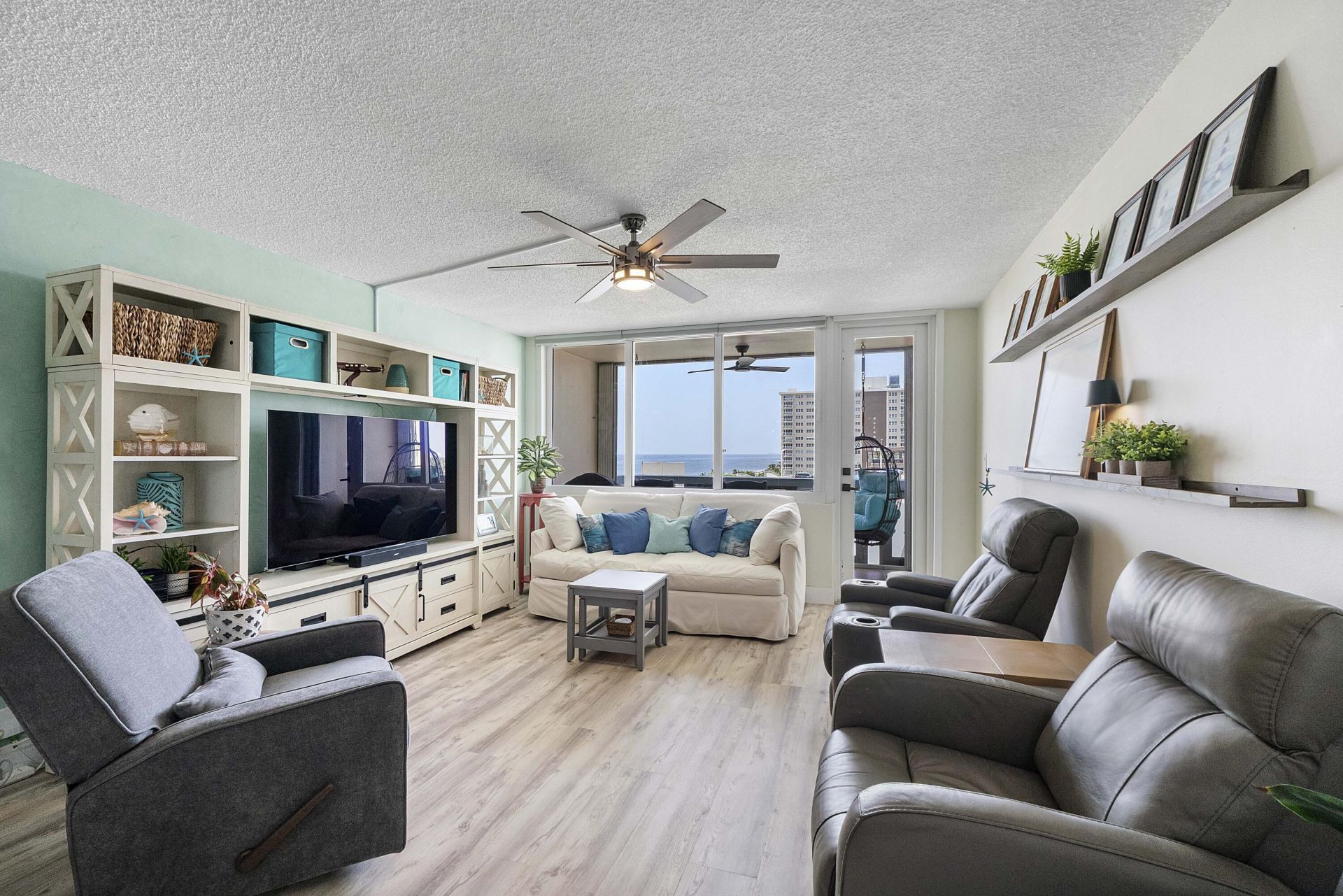 305 N Pompano Beach Boulevard, Unit 804, Pompano Beach, FL 33062 Photo