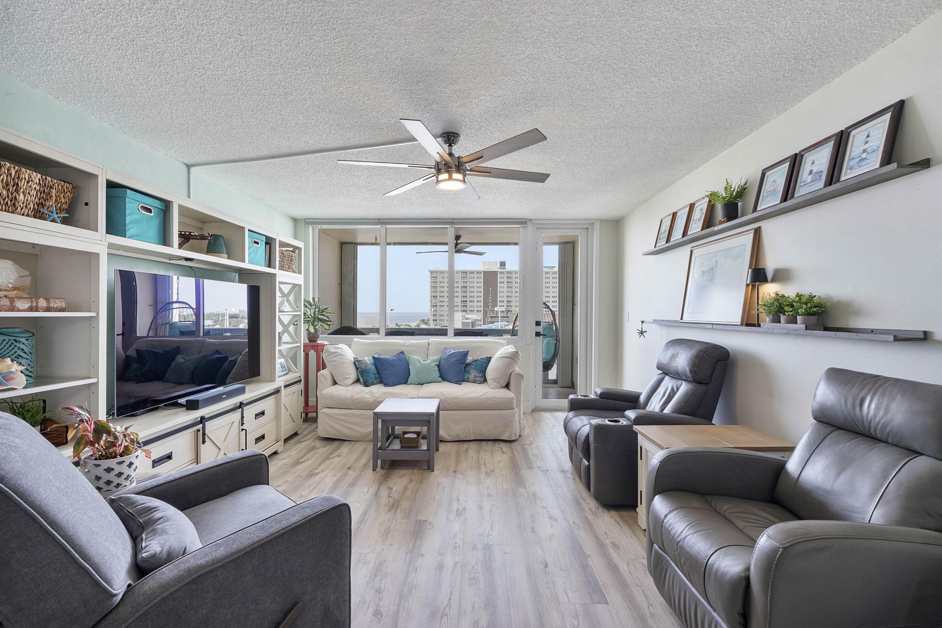 305 N Pompano Beach Boulevard, Unit 804, Pompano Beach, FL 33062 Photo