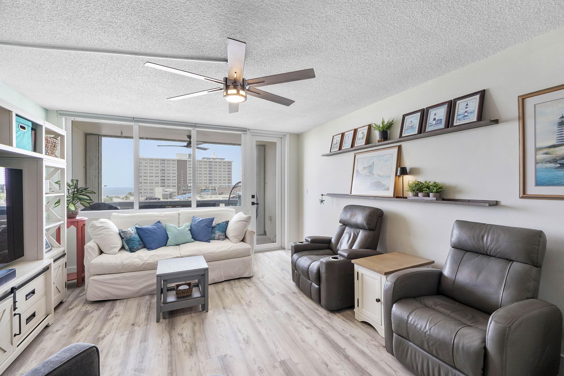 305 N Pompano Beach Boulevard, Unit 804, Pompano Beach, FL 33062 Photo