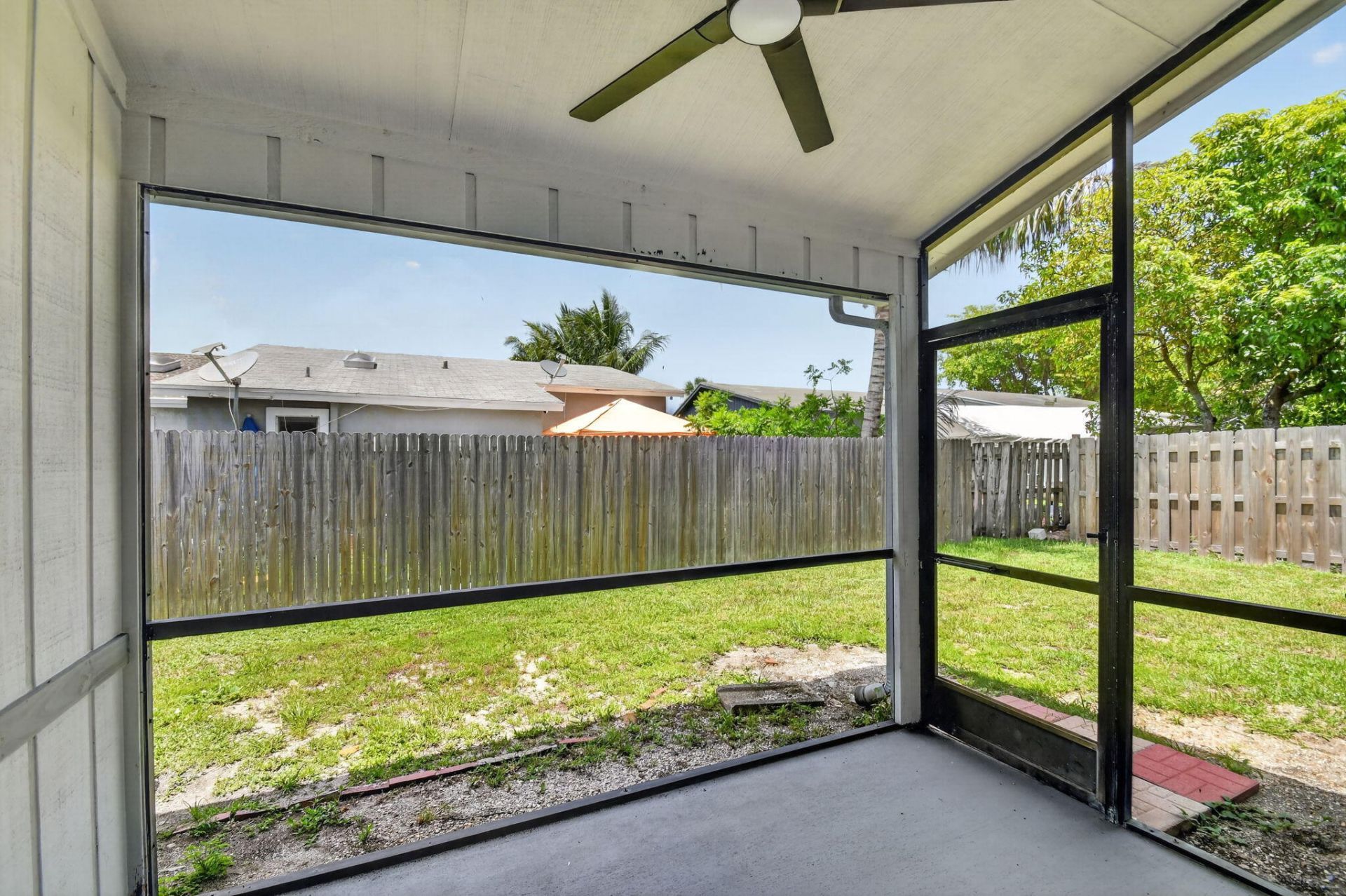 3221 Foxridge Court, Palm Springs, FL 33461 Photo