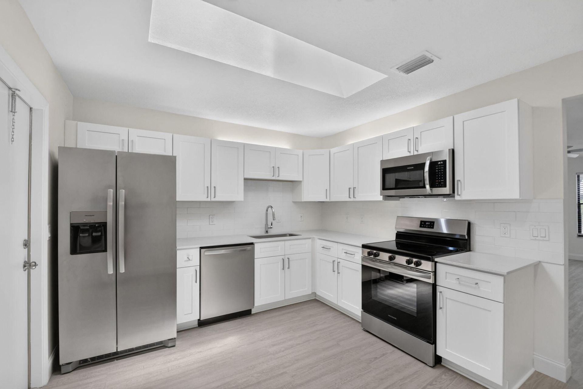 3221 Foxridge Court, Palm Springs, FL 33461 Photo