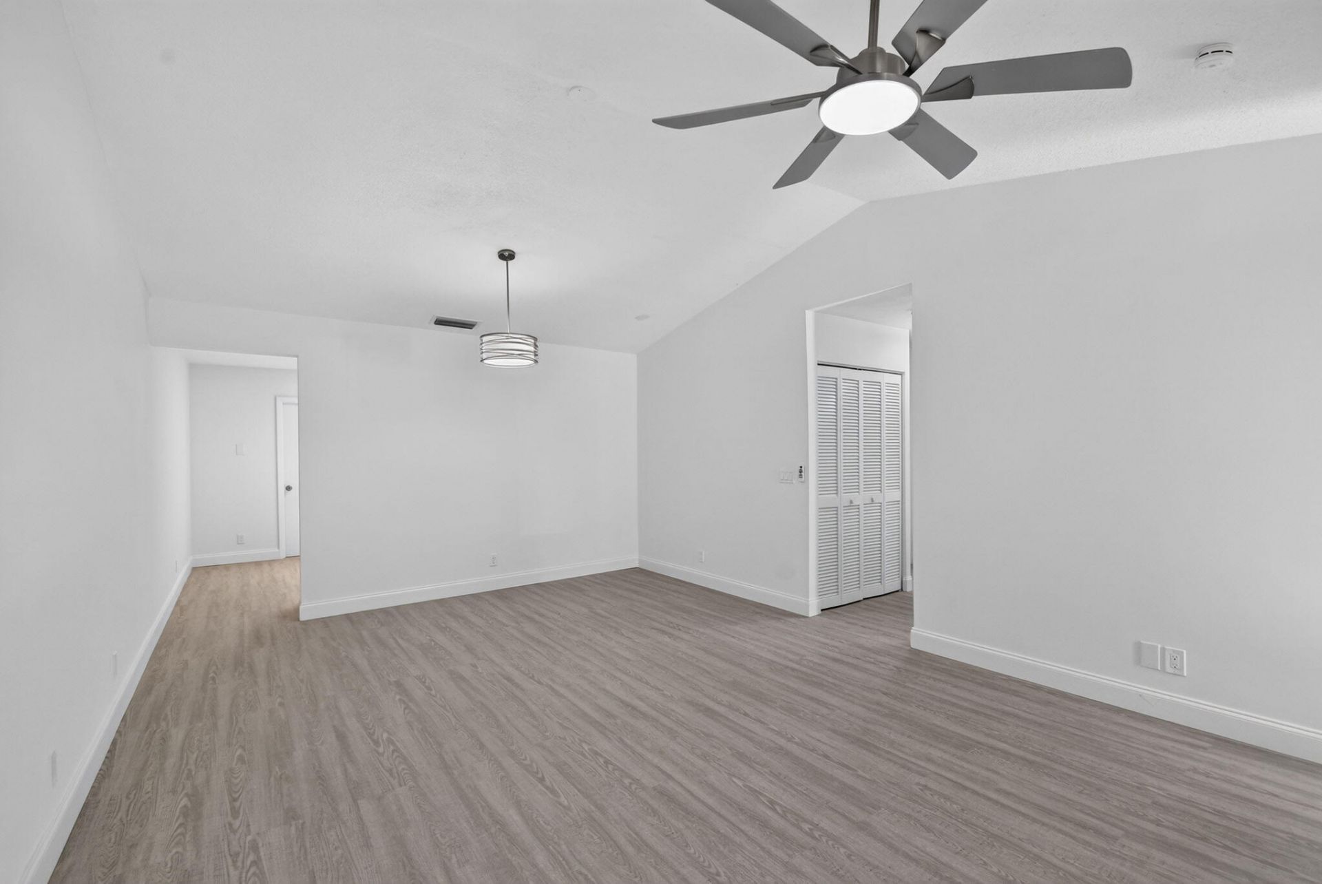 3221 Foxridge Court, Palm Springs, FL 33461 Photo