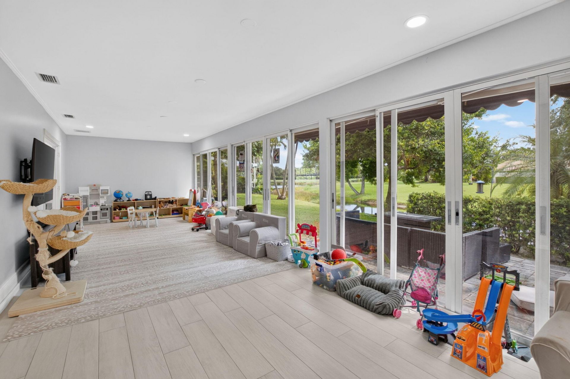 15 Holly Villas, Boynton Beach, FL 33436 Photo