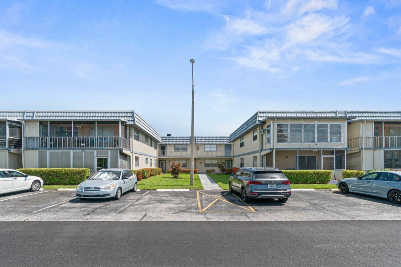 690 Brittany O, Delray Beach, FL 33446 Photo