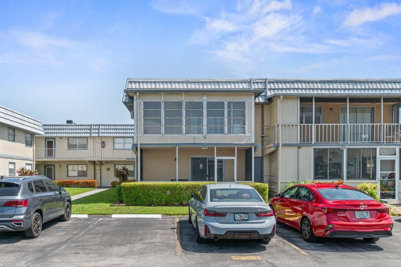 690 Brittany O, Delray Beach, FL 33446 Photo