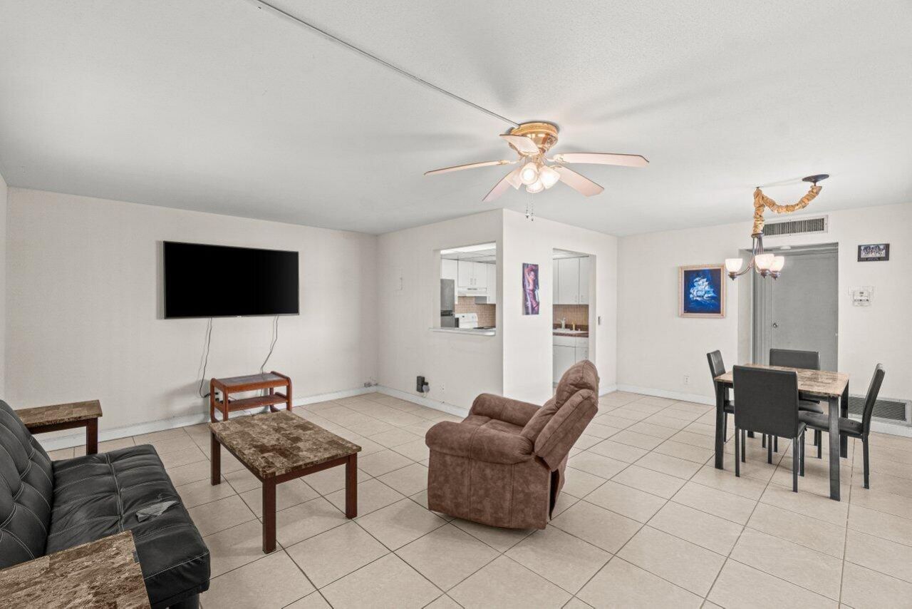 690 Brittany O, Delray Beach, FL 33446 Photo
