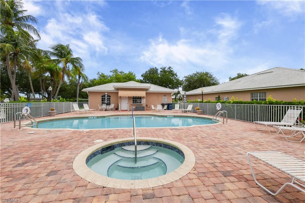14201 Patty Berg Dr , Unit 201, Fort Myers, FL 33919 Photo