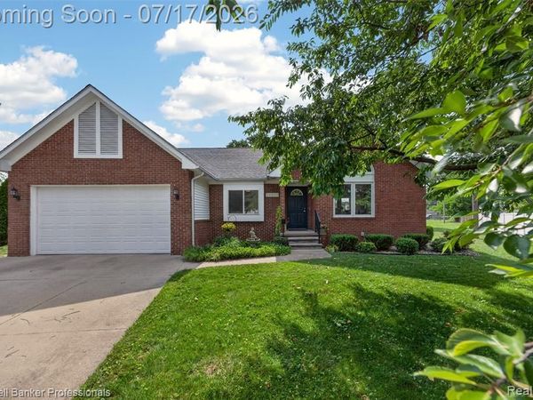 26606 Hales Street, Madison Heights, MI 48071
