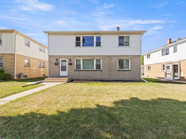 9703 W Capitol DRIVE, Unit 9705, Milwaukee, WI 53222