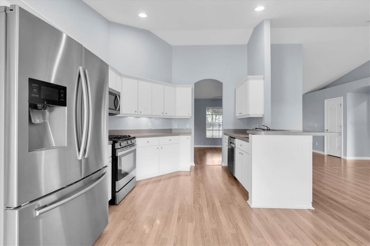24308 Landing Drive , Lutz, FL 33559 Photo
