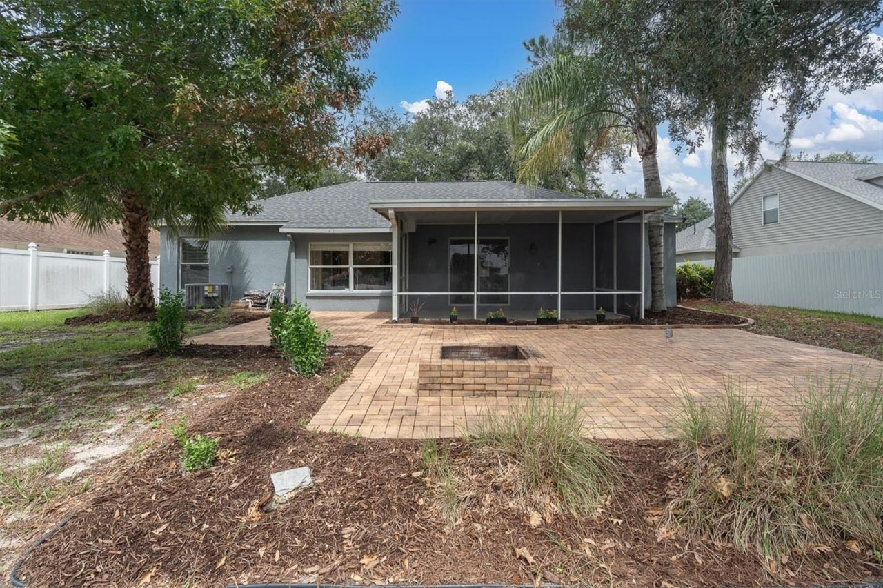 24308 Landing Drive , Lutz, FL 33559 Photo