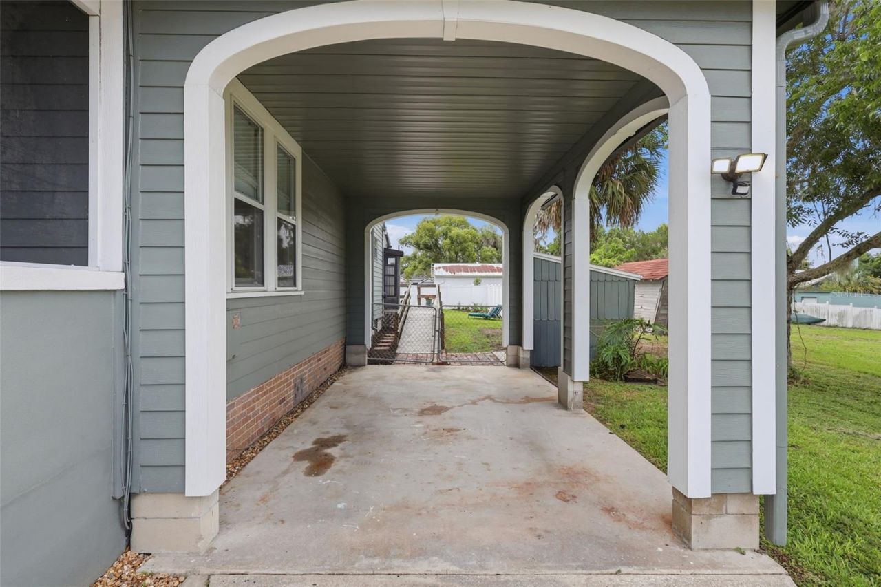 47 Davis Avenue , Umatilla, FL 32784 Photo