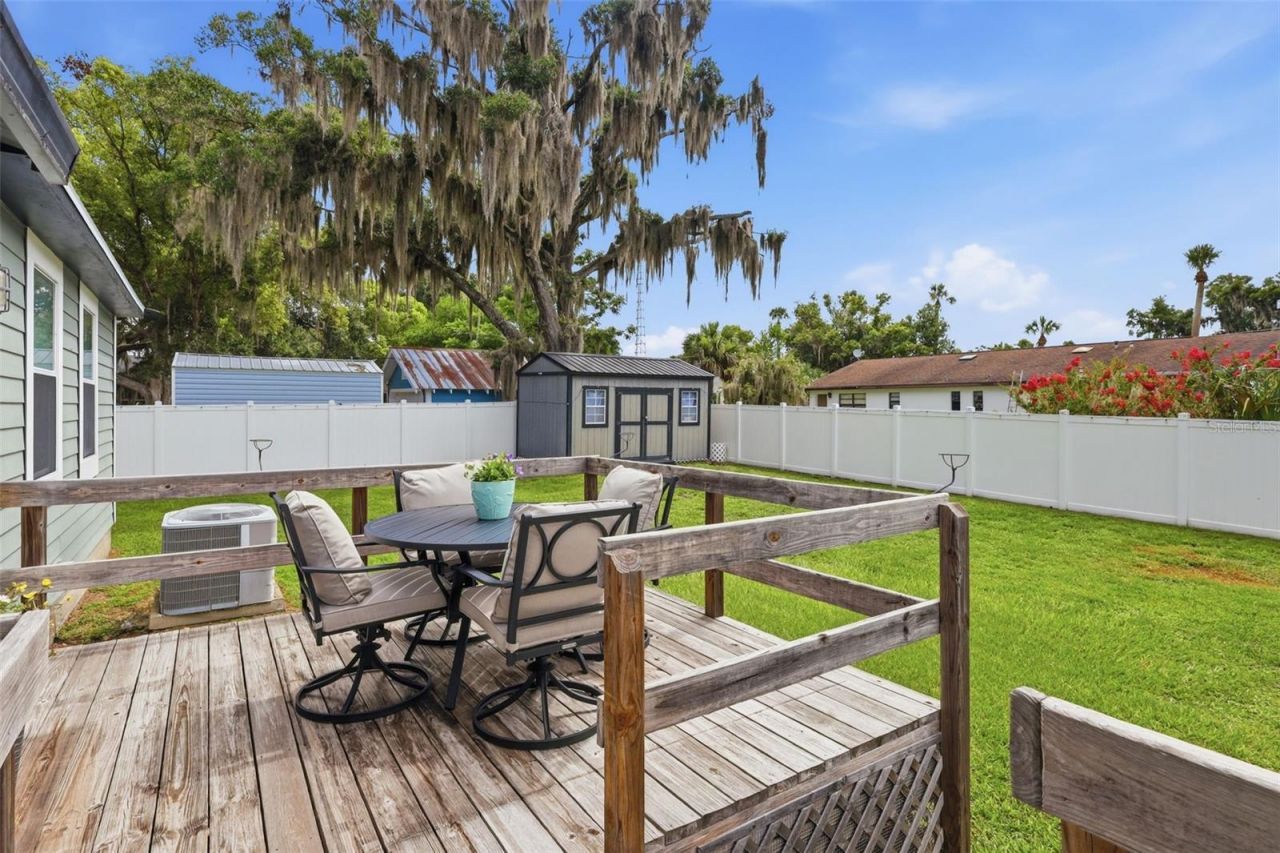 47 Davis Avenue , Umatilla, FL 32784 Photo