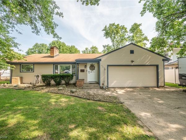 3832 Edinburgh Drive, Austintown, OH 44511