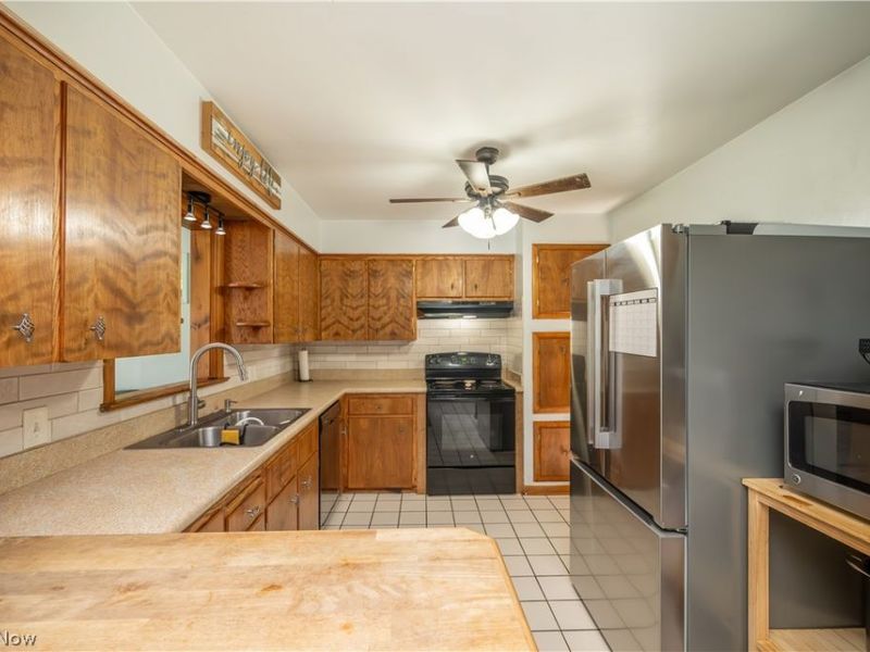 3832 Edinburgh Drive, Austintown, OH 44511 Photo 11