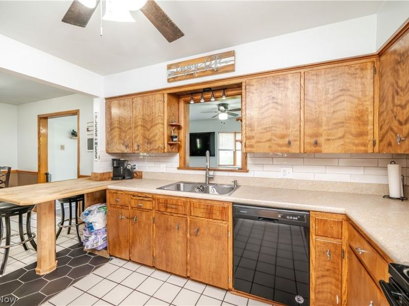 3832 Edinburgh Drive, Austintown, OH 44511 Photo 6