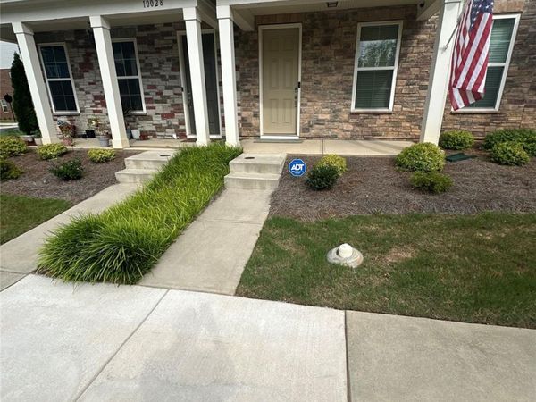 10024 Hemingway Place , Charlotte, NC 28227